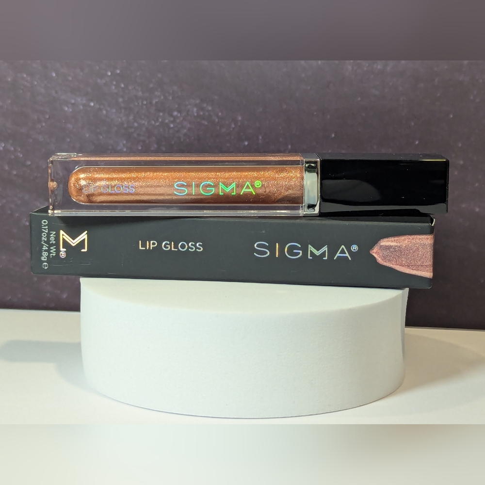 Sigma Beauty Lip Gloss in Cor-De-Rosa NIB Moisturizing Earthy Rose Shimmer